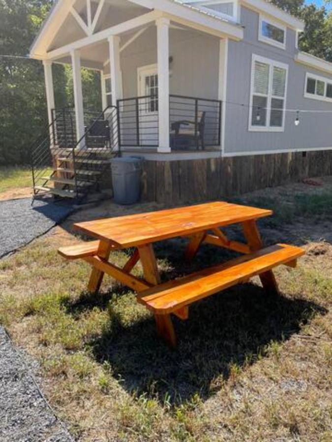 Charming Tiny Home! Close To Oxford, Sardis Lake, Safari Animal Zoo Exterior photo